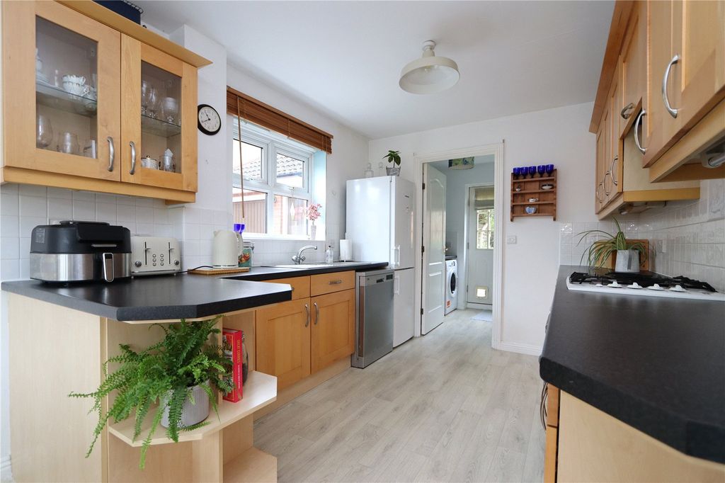 Property photo 3 of 22 Picture No. 19