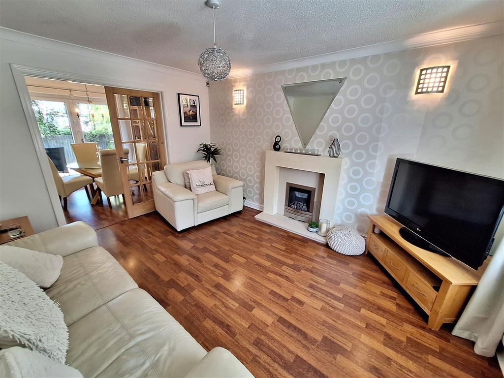 Property photo 2 of 19 Front Room 2.Jpg