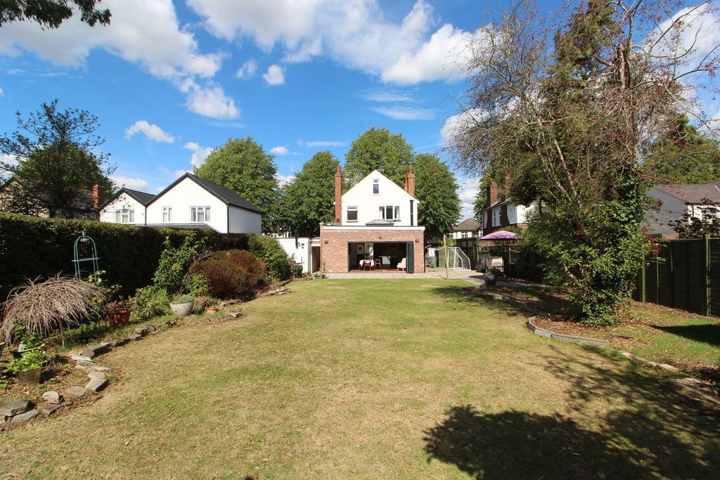 Property photo 2 of 21