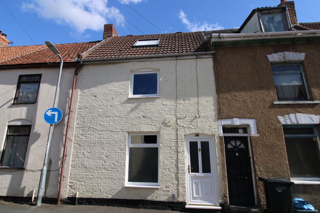 Property photo 1 of 12