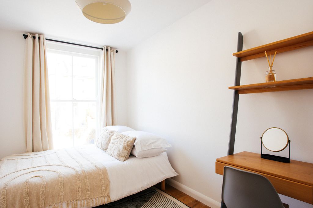 Property photo 2 of 8 Property