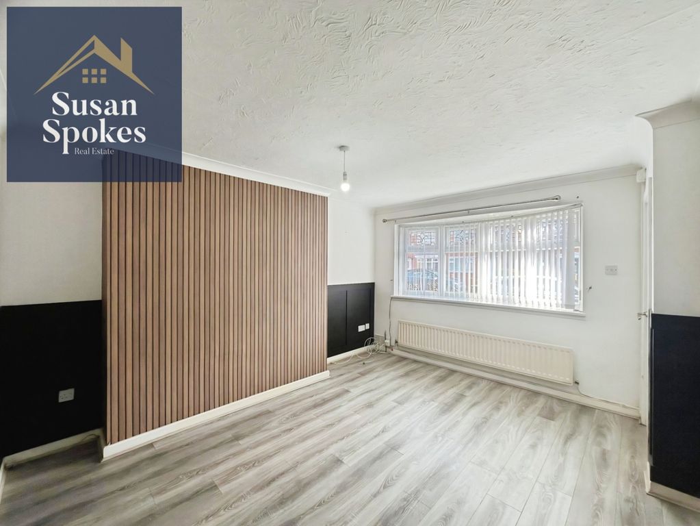 Property photo 3 of 17 Pbox-Img.Jpeg