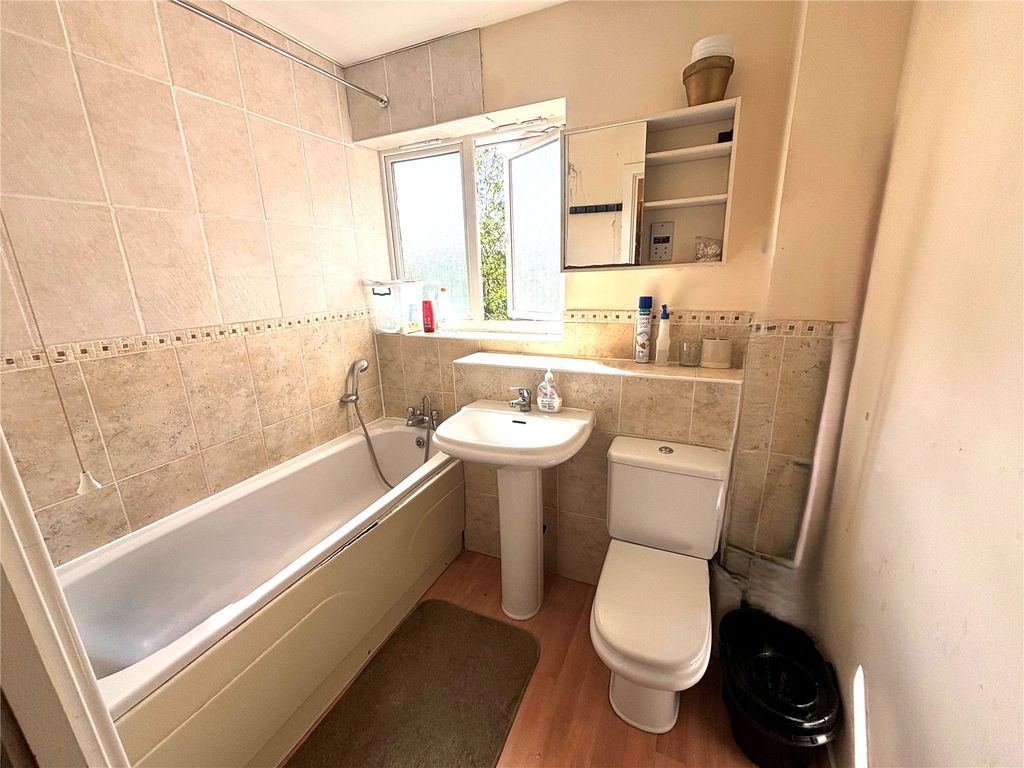 Property photo 3 of 3 Picture No. 01