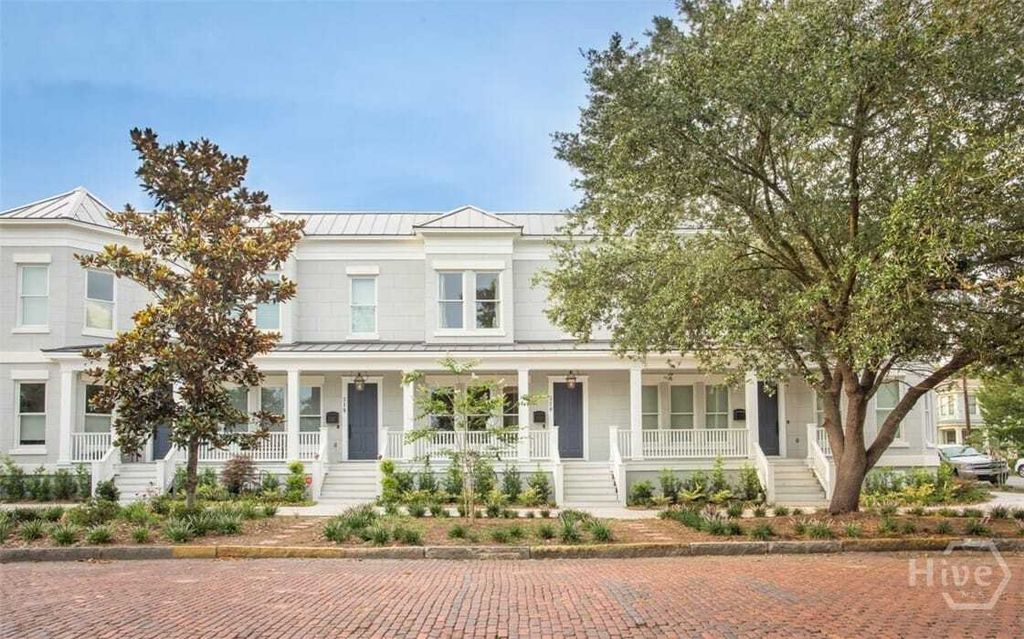 Property photo 1 of 31