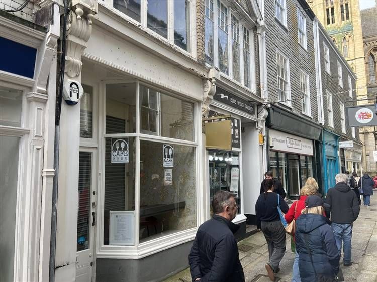 Property photo 1 of 6