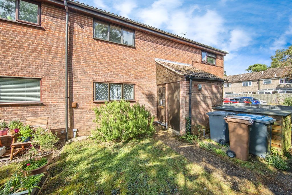 Property photo 1 of 15