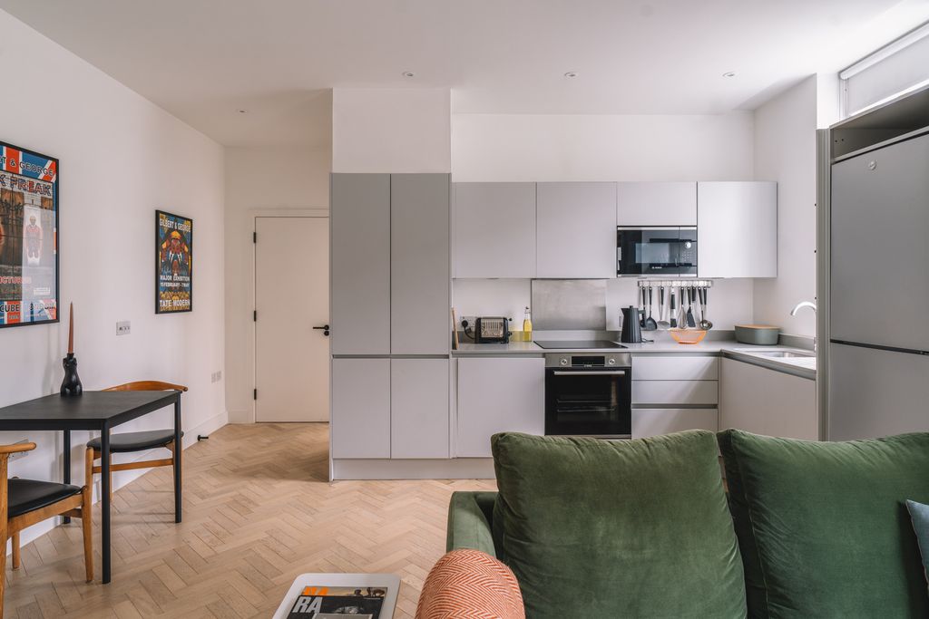 Property photo 3 of 18 A0Op6000006Lfkrmak_N11_Webres.Jpg