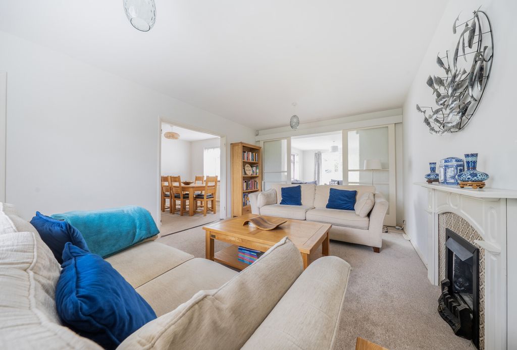 Property photo 2 of 20 1459127-13-6A0443...