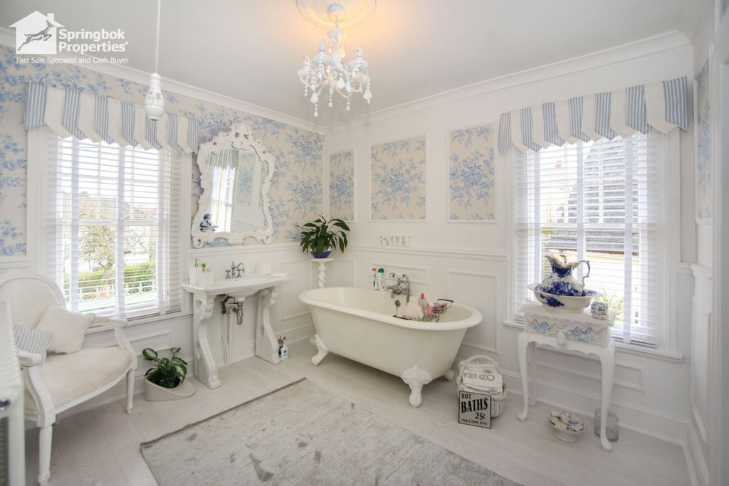 Additional image 11 of 6 bed detached house for saleBritannia Villas, Britannia Terrace, Blackwood, Gwent NP12