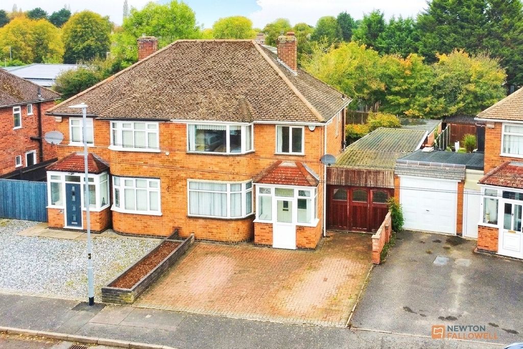 Property photo 1 of 23