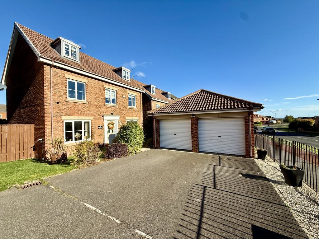 Property photo 1 of 16 Img_5580