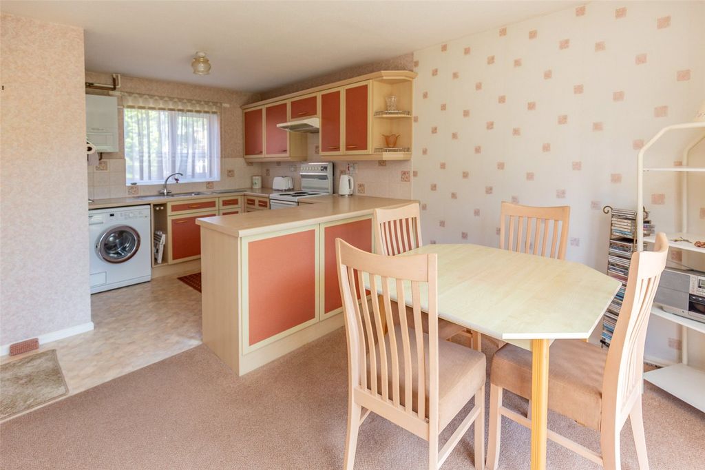 Property photo 2 of 18 Picture No. 09