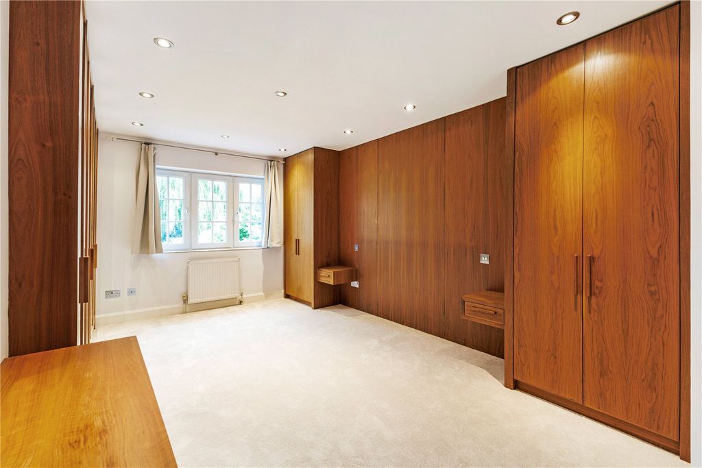 Property photo 3 of 9 Picture No. 05