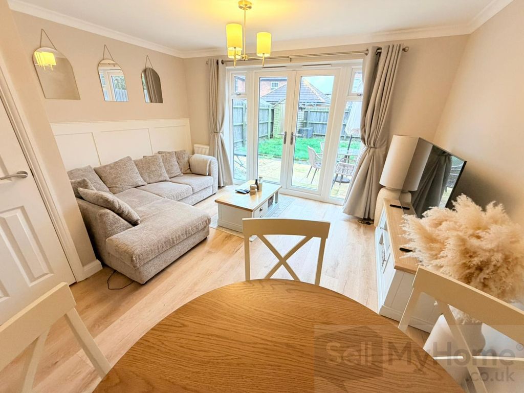 Property photo 2 of 14 65A670Ca-6d84-44cc-8778-9296445ba4Ff