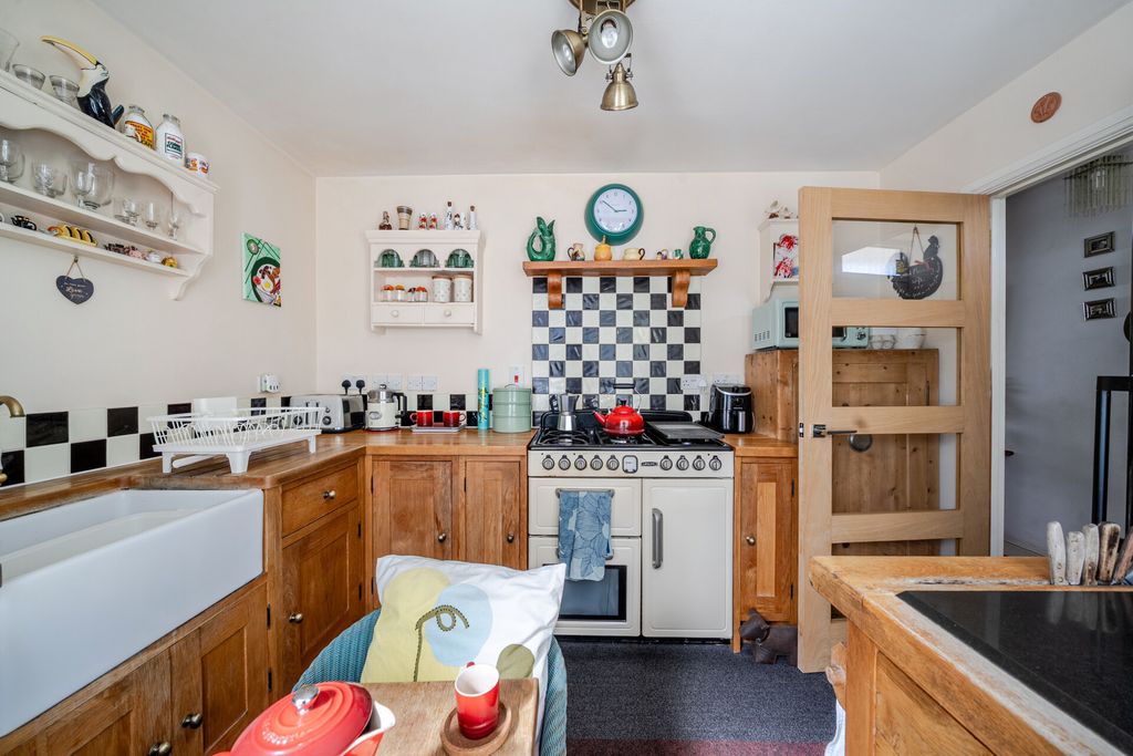Property photo 2 of 27 1509116-2-6A85Efc...