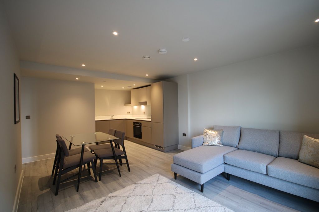 Property photo 3 of 24