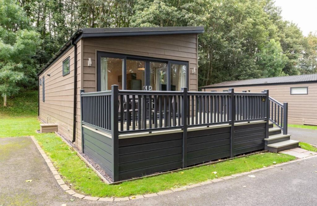Property photo 2 of 16 15