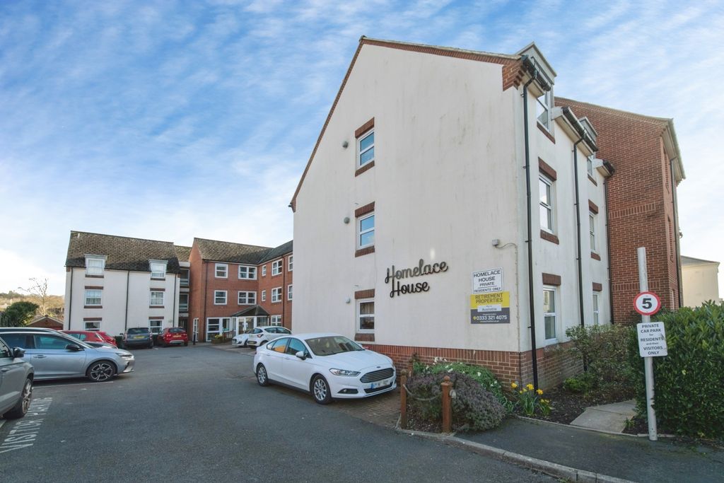 Property photo 1 of 18 Pbox-Img.Jpg