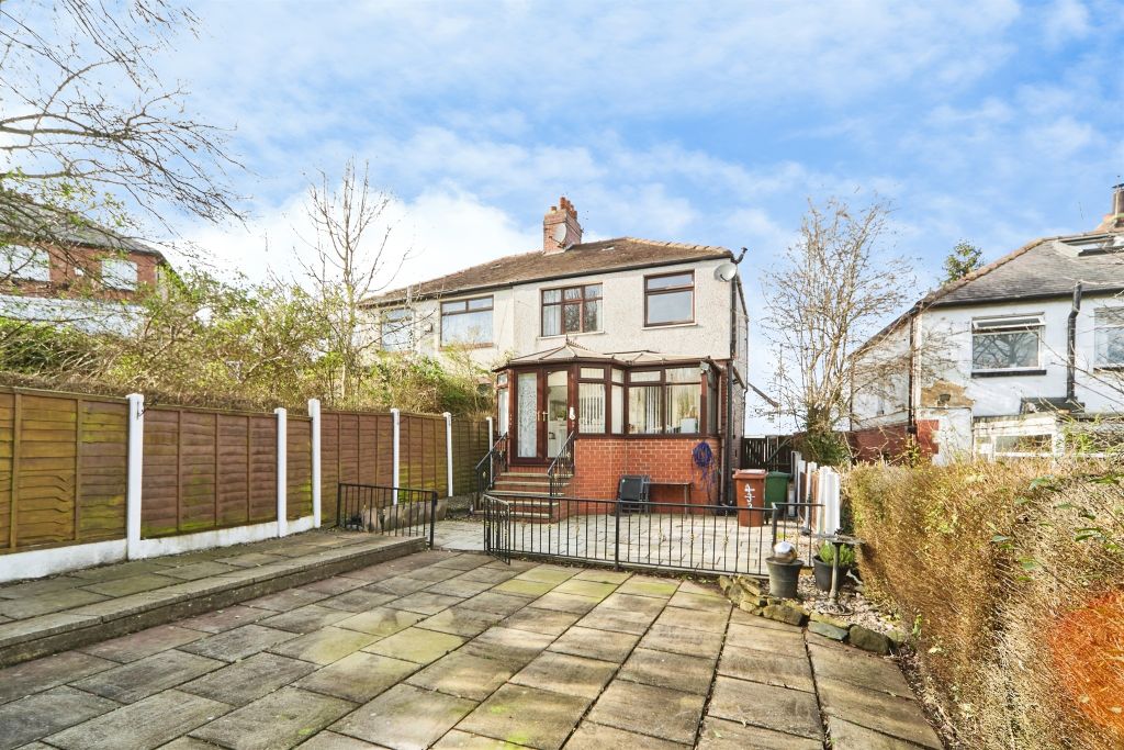 Property photo 2 of 16