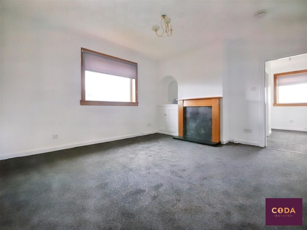 Property photo 3 of 8 P2070932.Jpg