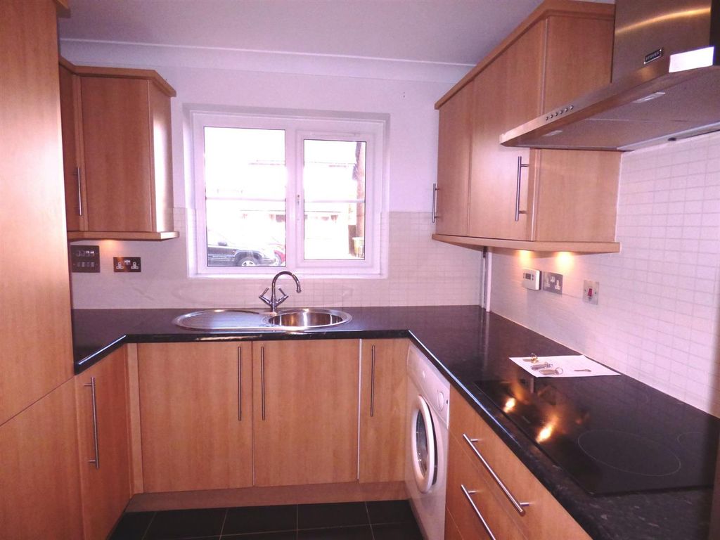 Property photo 3 of 5