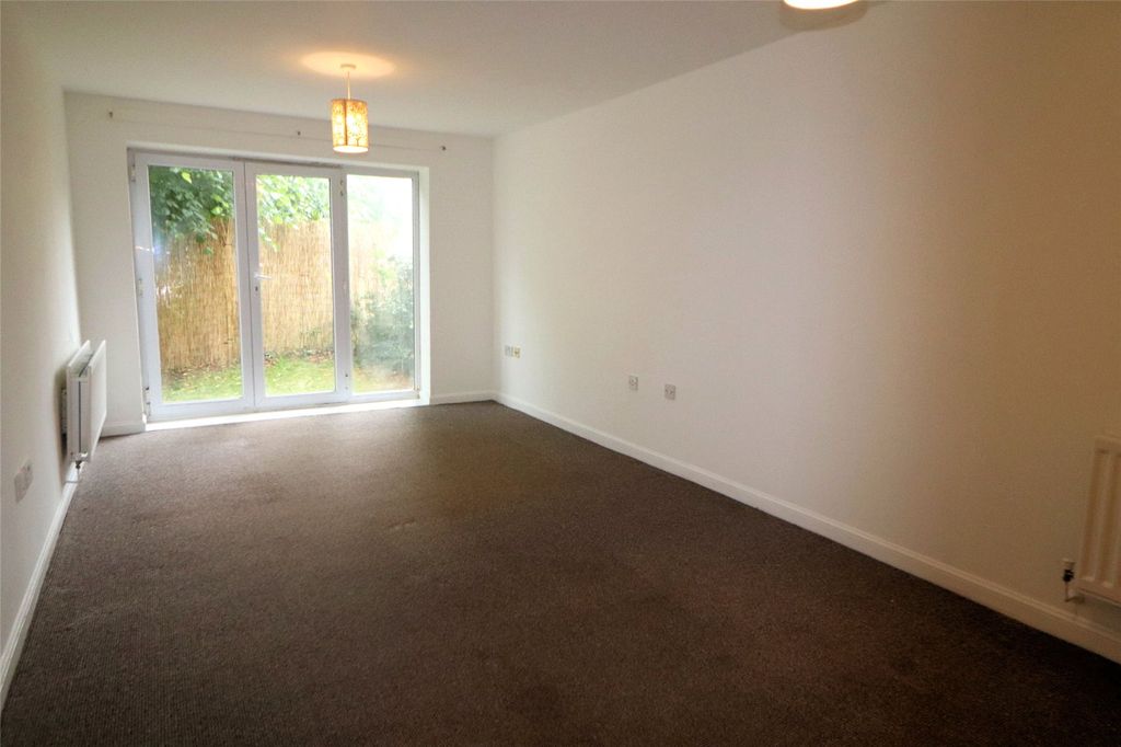 Property photo 3 of 9 Picture No. 18