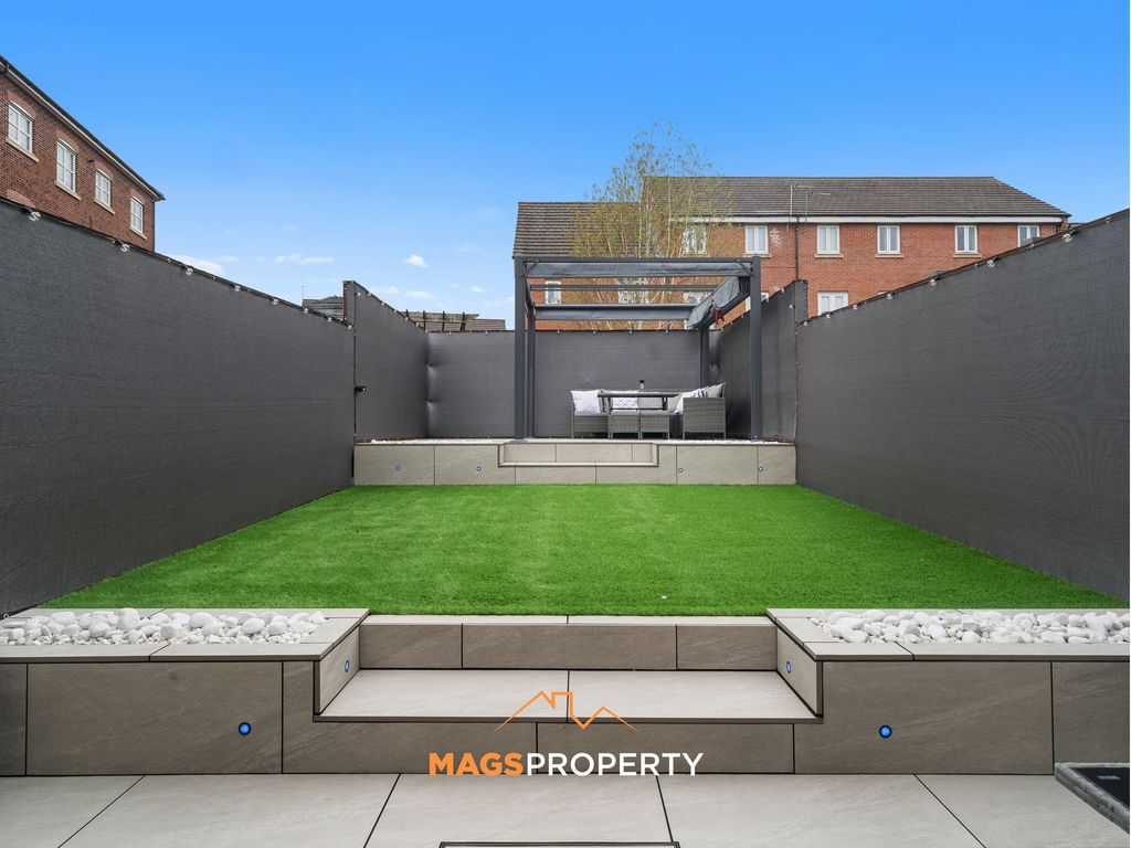 Property photo 3 of 40