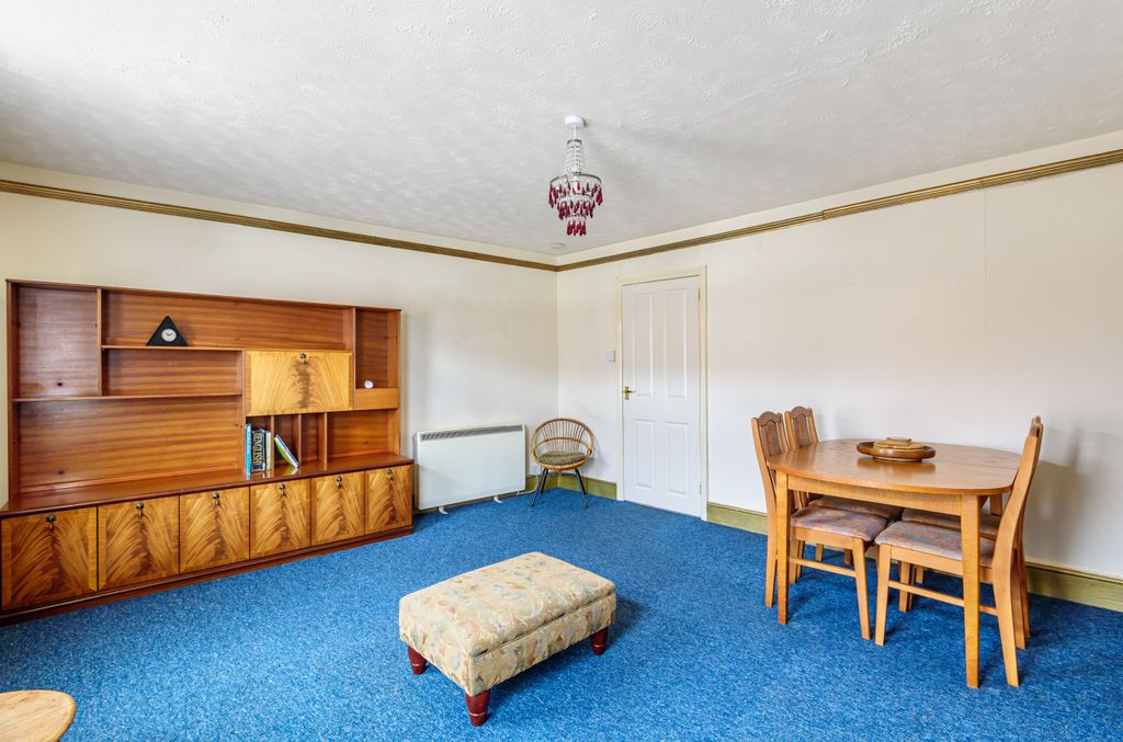 Property photo 2 of 10 823670 (2).Jpg