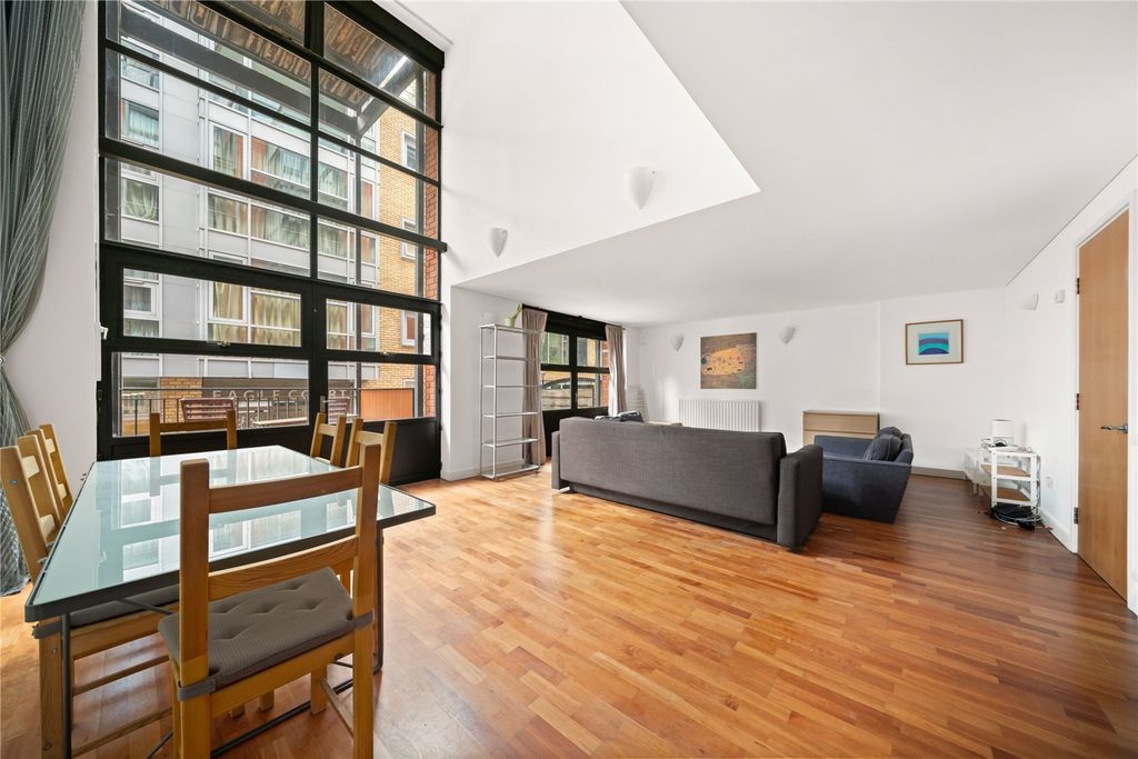 Property photo 2 of 14 Picture No. 30