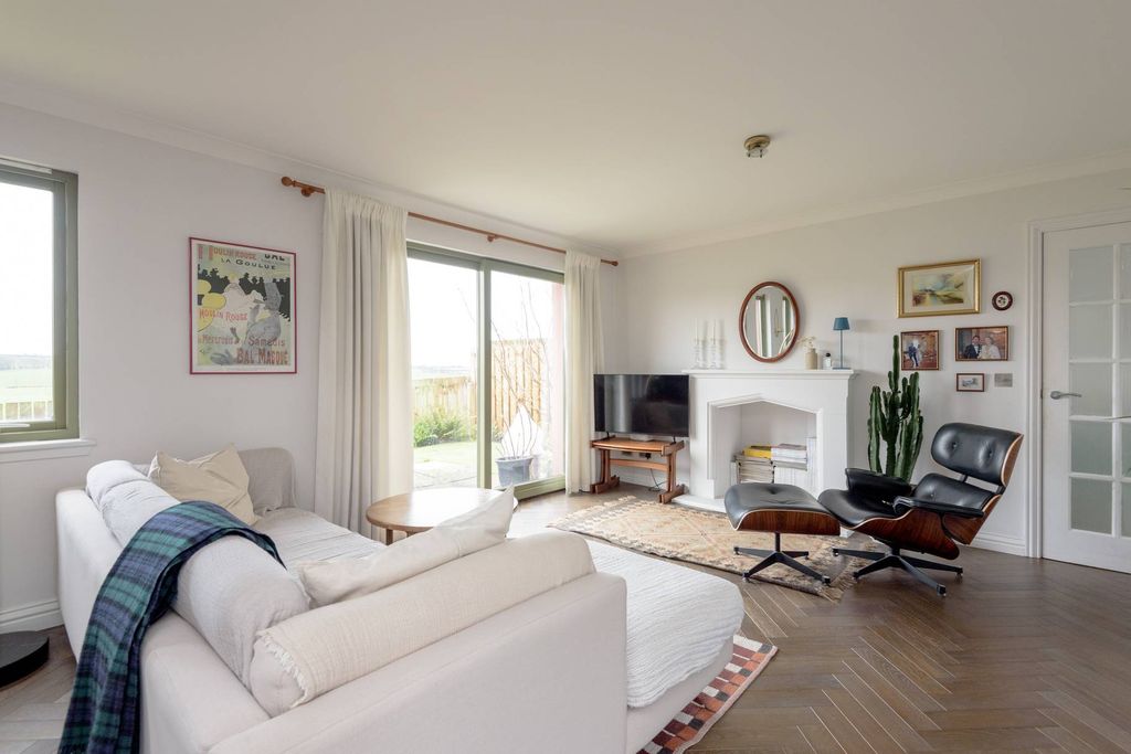 Property photo 3 of 36 Property Image 3