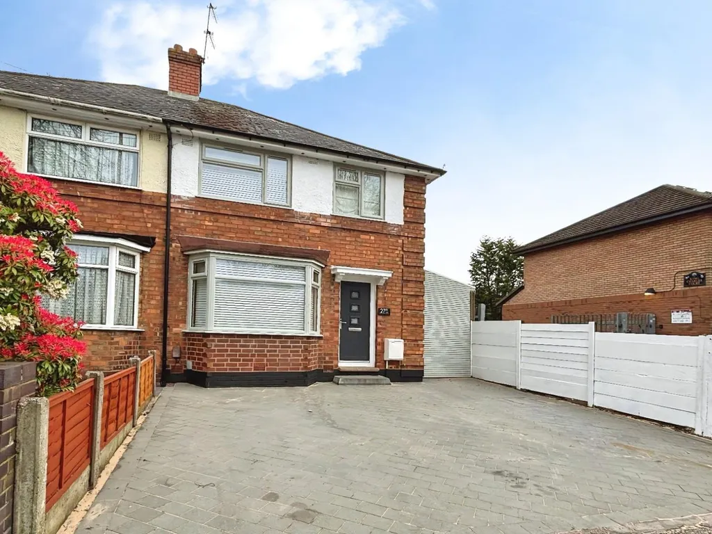 House in Birmingham, Banners Gate, Kingstanding - More