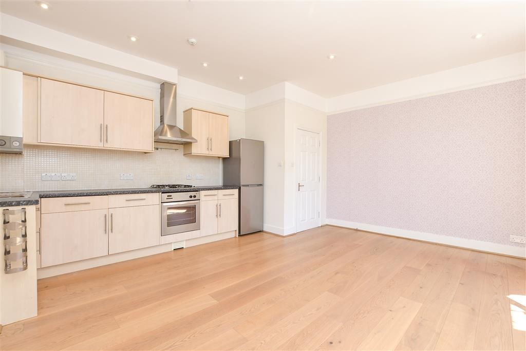 Property photo 1 of 8 Kitchen Lounge/Diner
