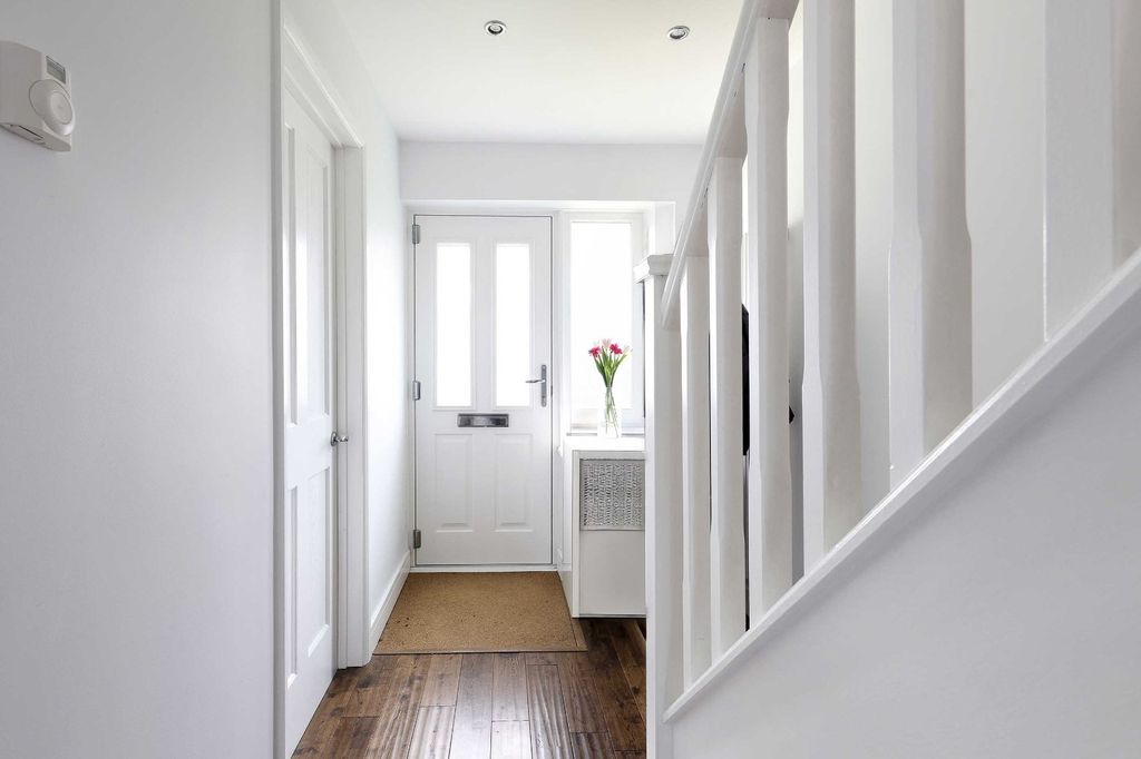Additional image 10 of 3 bed terraced house for saleWood Pond Close, Seer Green, Beaconsfield, Buckinghamshire HP9