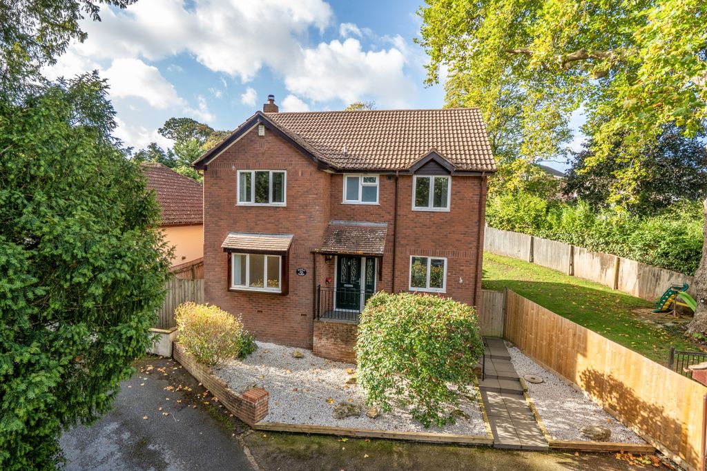 Property photo 1 of 33 1-6Ace4c27E46c6-1530863 E (2)-1
