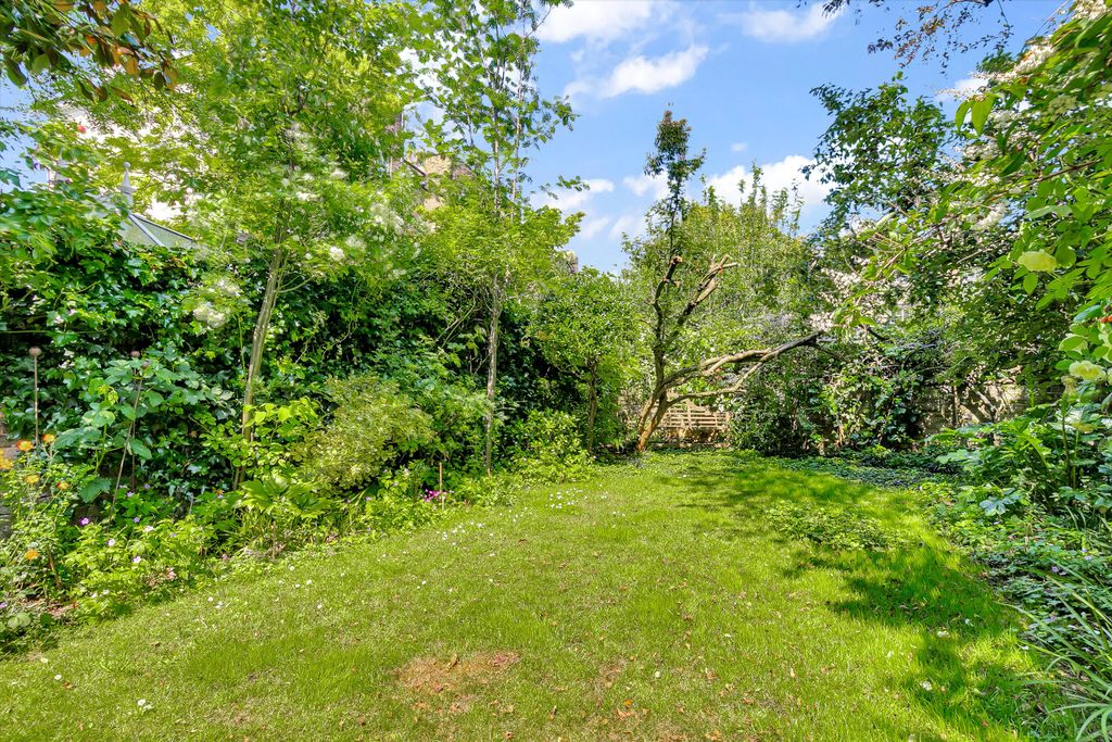 Property photo 2 of 25 Image