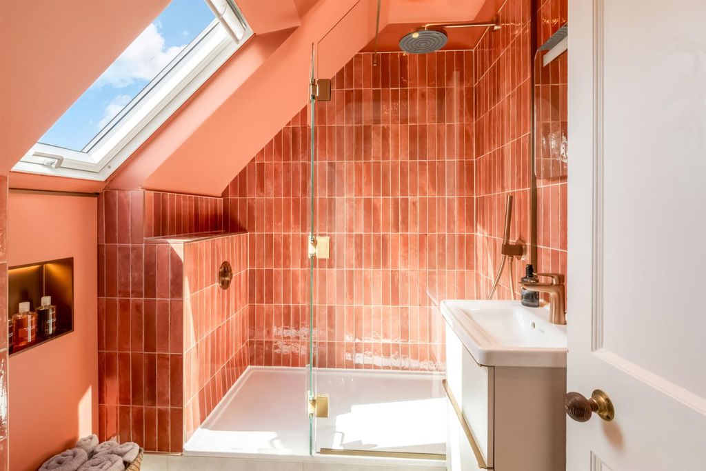 Additional image 34 of 5 bed semi-detached house for saleEast Faerwood, Harviestoun Road, Dollar FK14