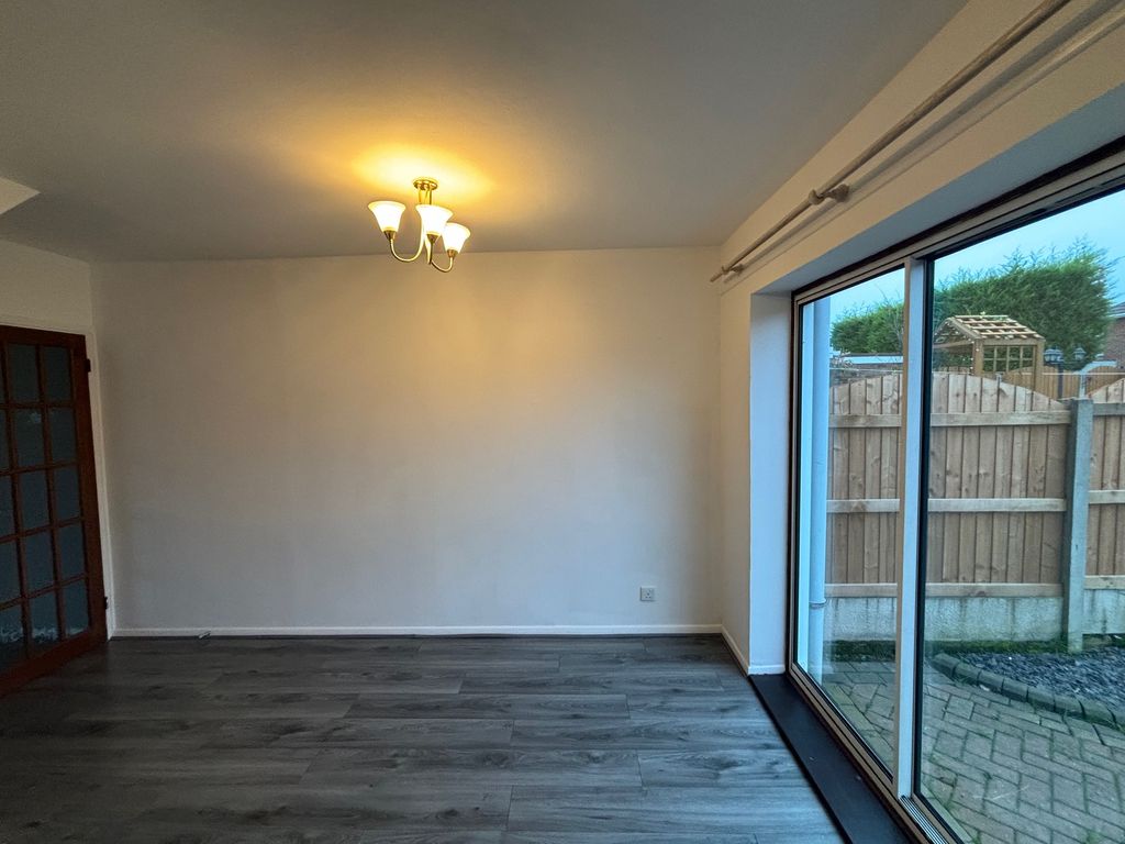 Property photo 3 of 9 Image