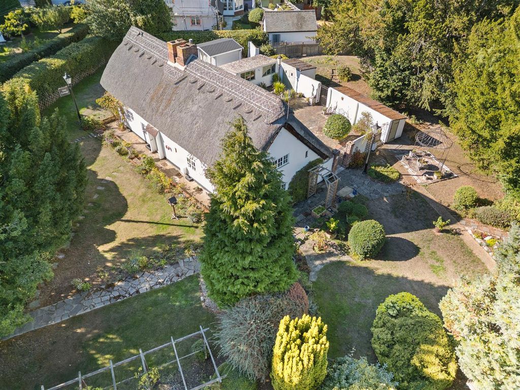 Property photo 2 of 24 Yew Cottage-Hr2.Jpg