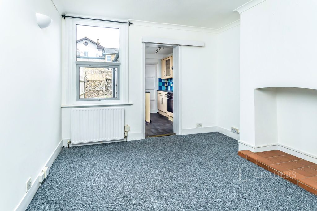 Property photo 3 of 15 Pbox-Img.Jpg