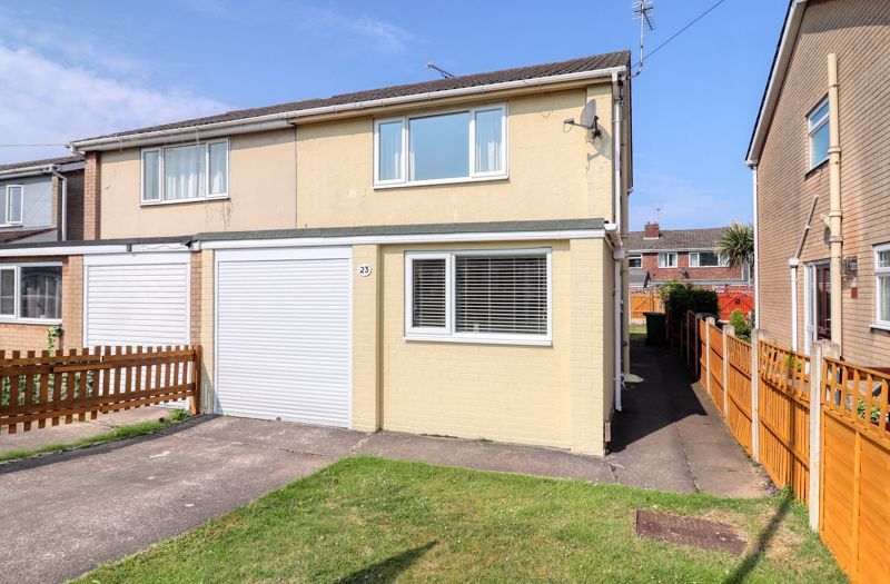 Property photo 1 of 10 Frontal