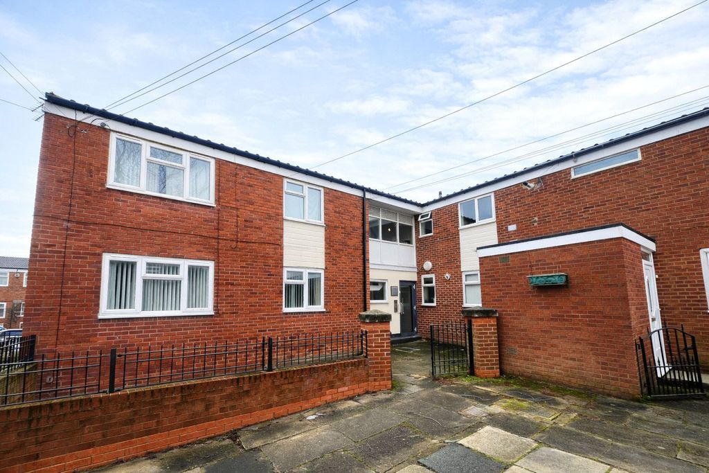 Property photo 1 of 8 Picture No. 05