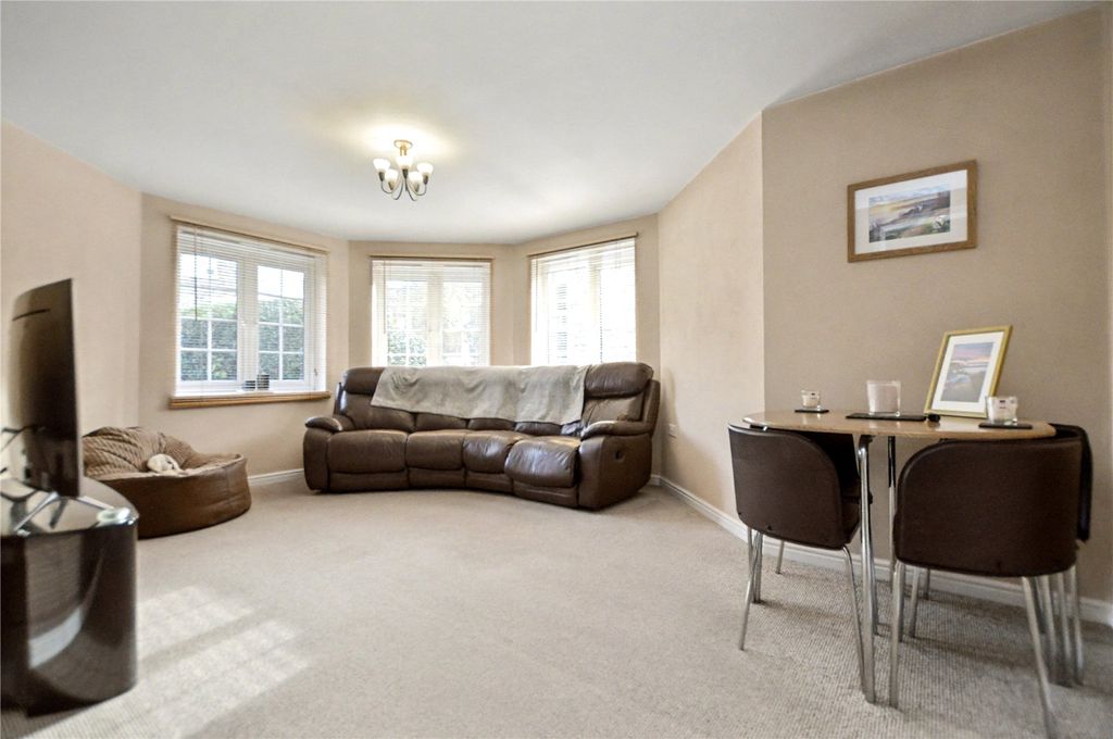 Property photo 2 of 9 Picture No. 44