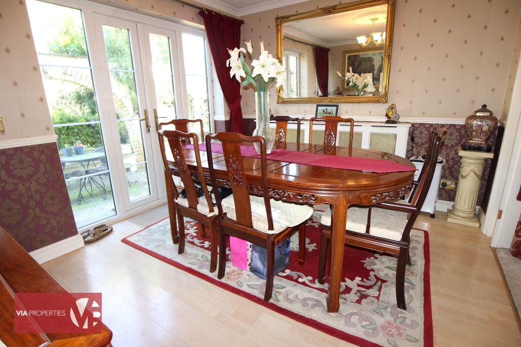 Property photo 3 of 16 Photo 3