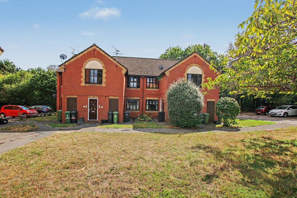 Property photo 1 of 8