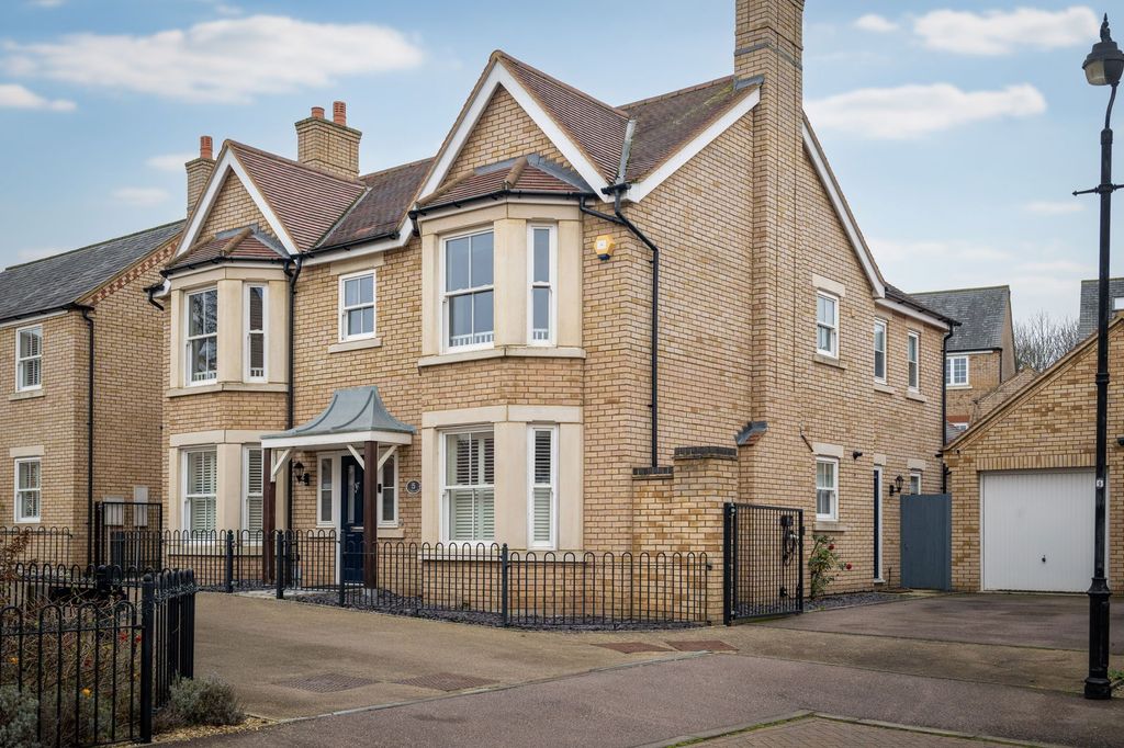 Property photo 1 of 33