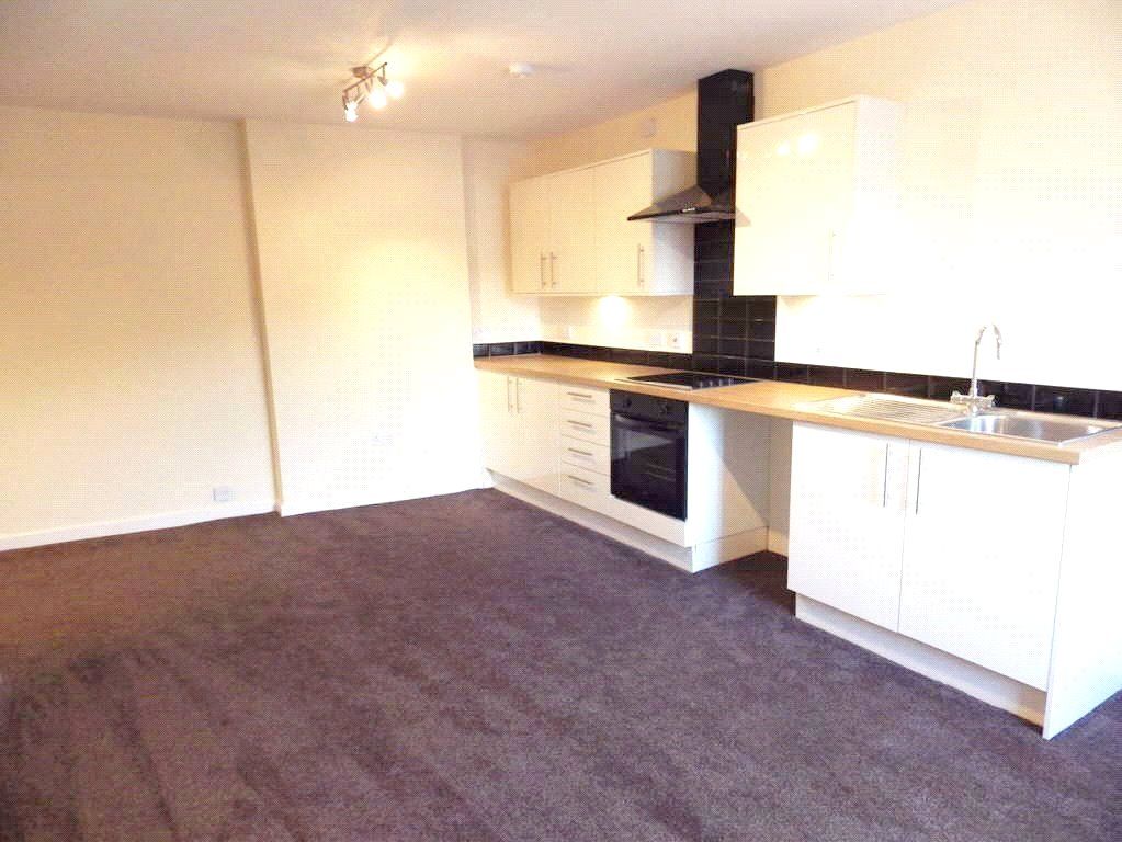 Property photo 3 of 14 Lounge / Kitchen