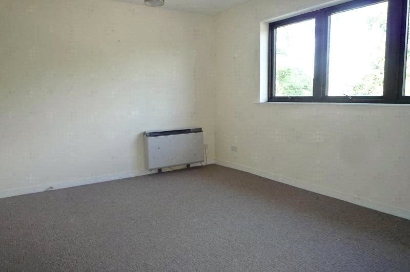 Property photo 2 of 6 Picture No. 08