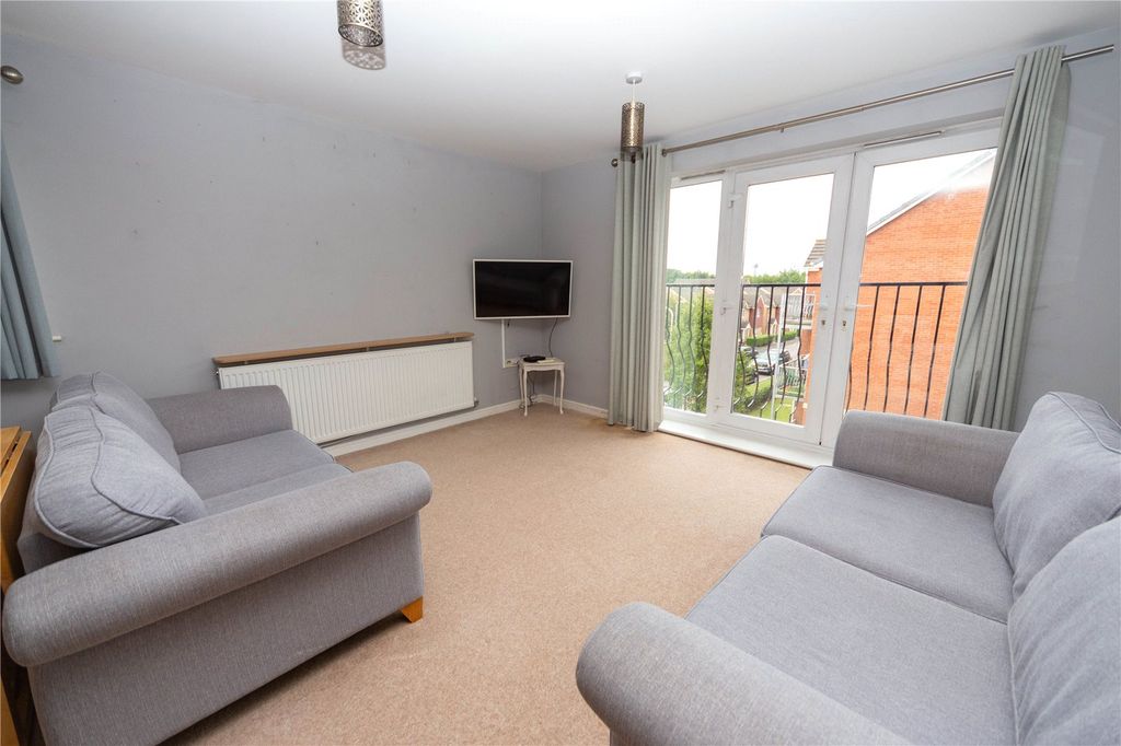 Property photo 2 of 9