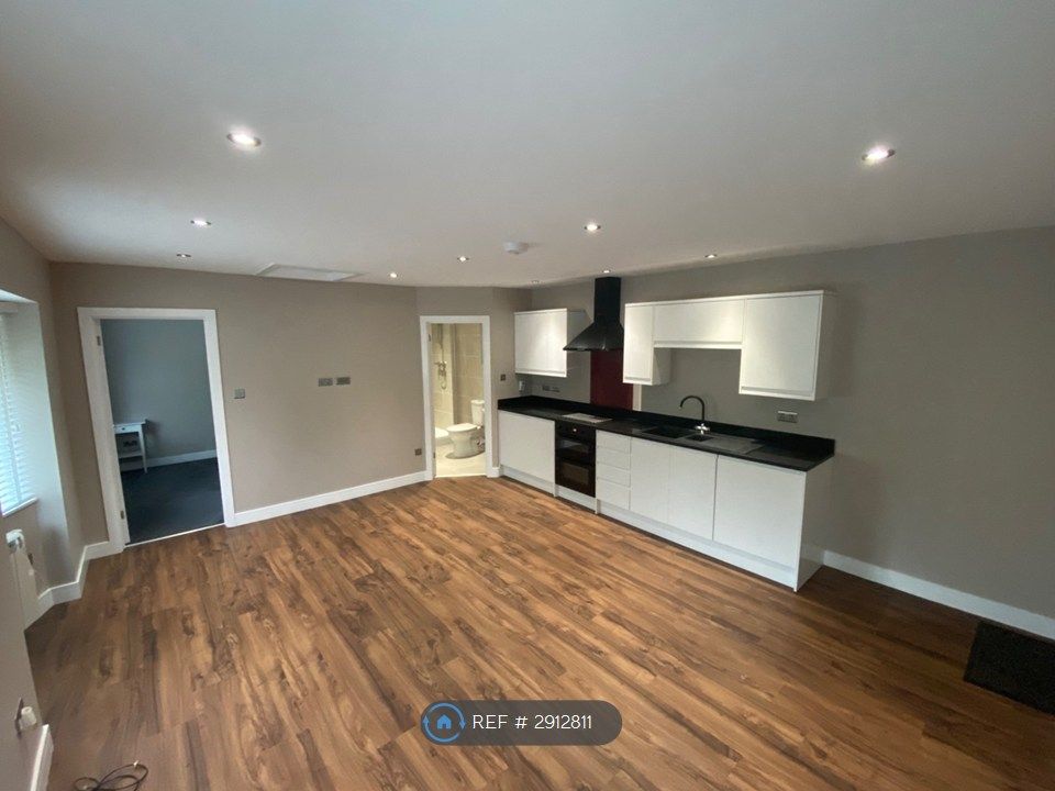 Property photo 1 of 3