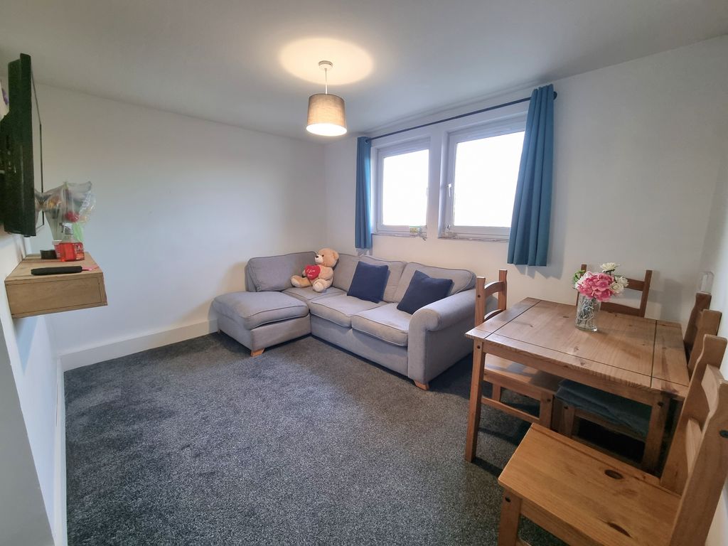 Property photo 3 of 9 Image